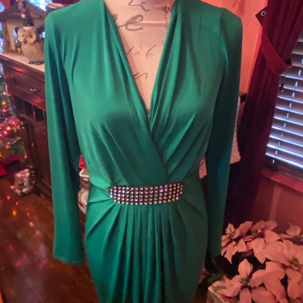 dress - Picture 2 of 5